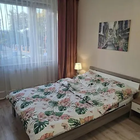 Przestronne Mieszkanie - Krzyki Apartmán *